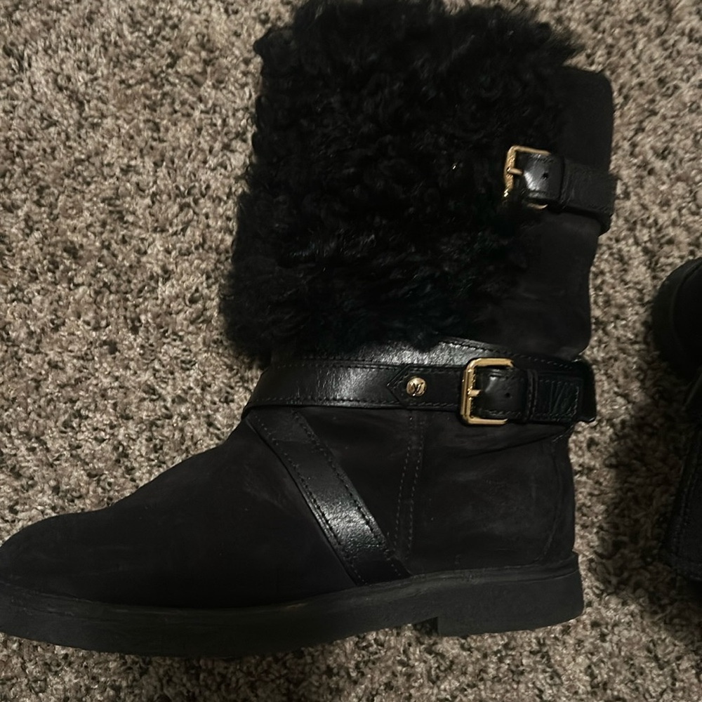 Louis Vuitton Suede & Fur Strap Boot Pre-Loved Good Condition Size 38 Authentic - Picture 1 of 6